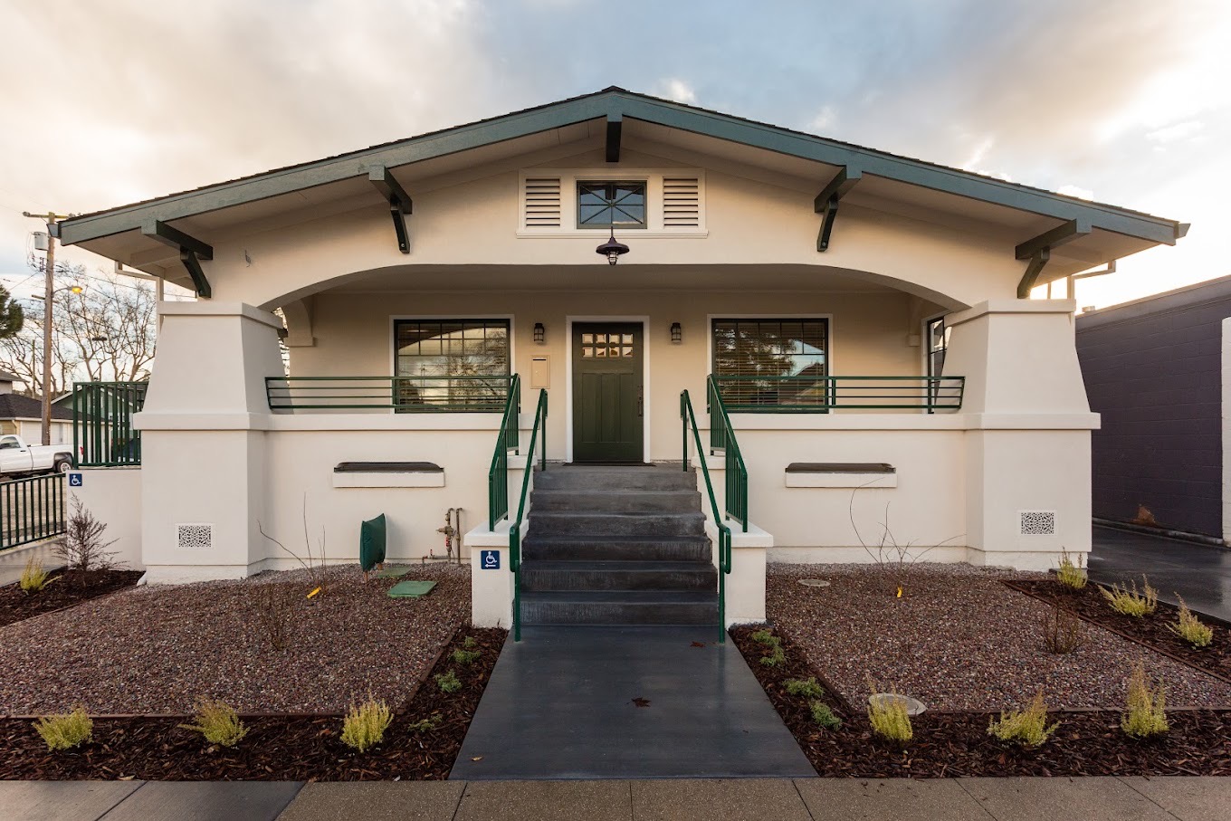 The Bundesen Property Management office at 522 Petaluma Boulevard South