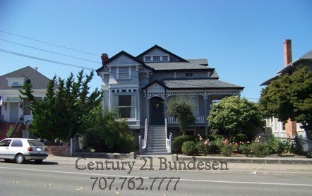 612 Western Ave #4