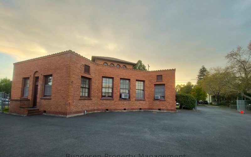 U- 401 7th Office
